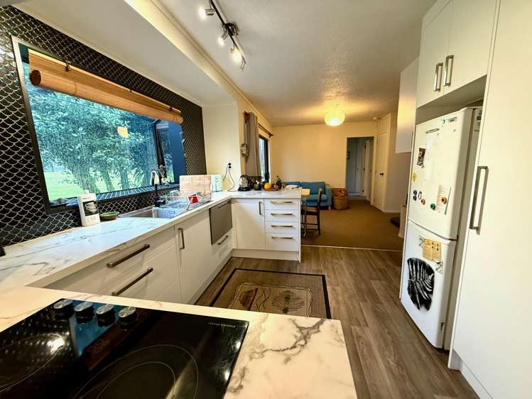 14 James Street Raglan_6