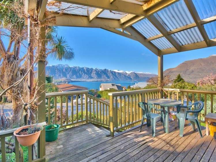 30 Avalon Crescent Fernhill/Sunshine Bay_3