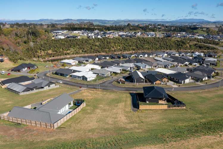 75 Whakaturou Crescent Pyes Pa_6