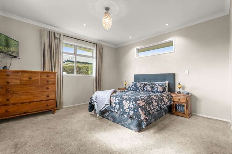 6 Horsley Grove Pyes Pa_15