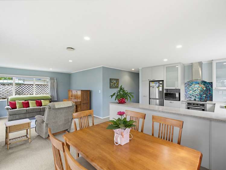 21b McGowan Place Orewa_14