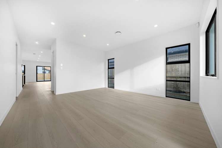 30 Korowhiti Road Clarks Beach_10