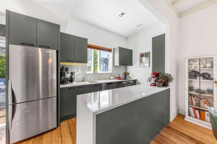 9 Mons Avenue Mount Roskill_12