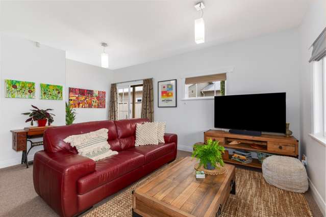 41 Royal Street Upper Hutt Central_3