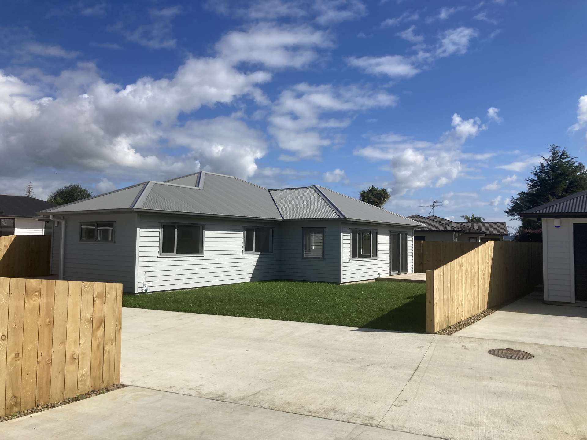 2/8 Bollard Road Tuakau_0