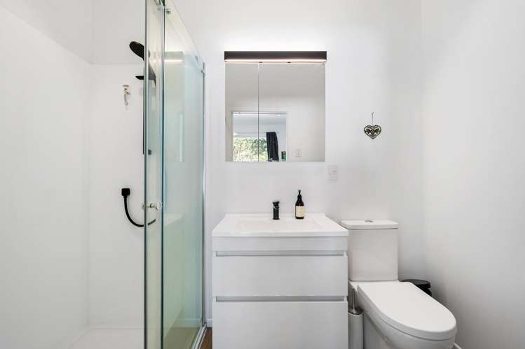 106 Standen Street Karori_16