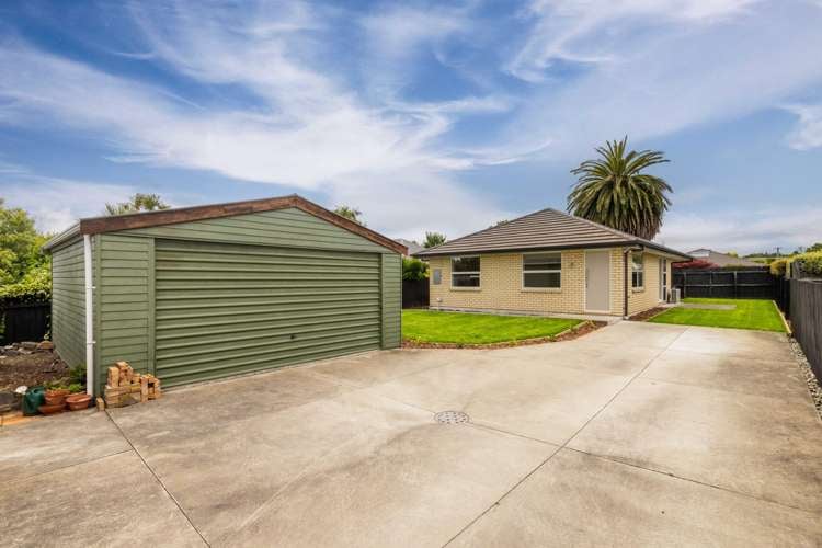 14B Sylvia Street Parklands_13