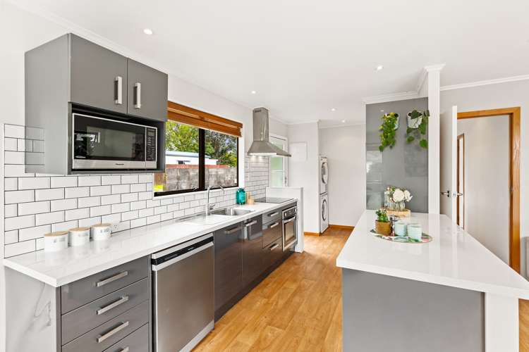 15 Compass Place Te Atatu Peninsula_9