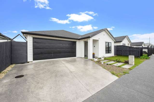 Exceptional Family Living in Takanini !!!