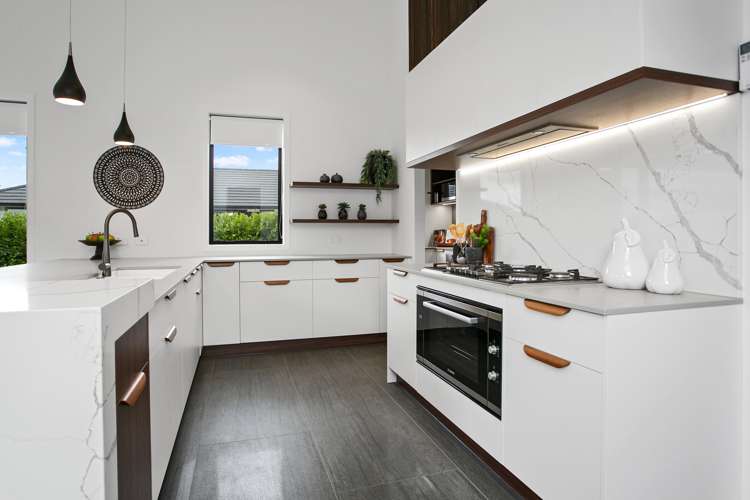 4 Alan Livingston Drive Cambridge_2