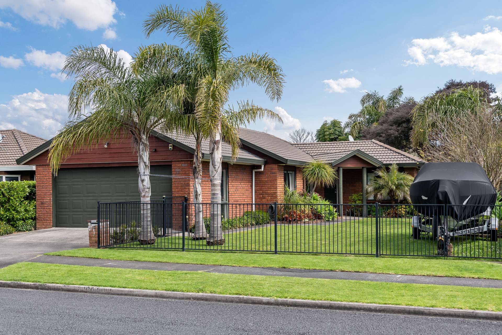 64 Burswood Drive Pakuranga Heights_0