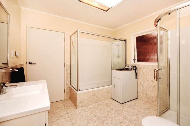 1/3 Glenside Avenue Pakuranga_13