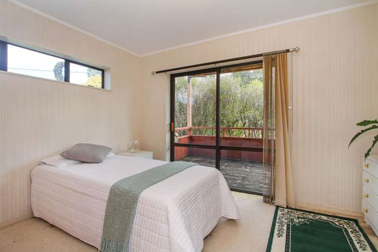 84 Beach Road Castor Bay_10