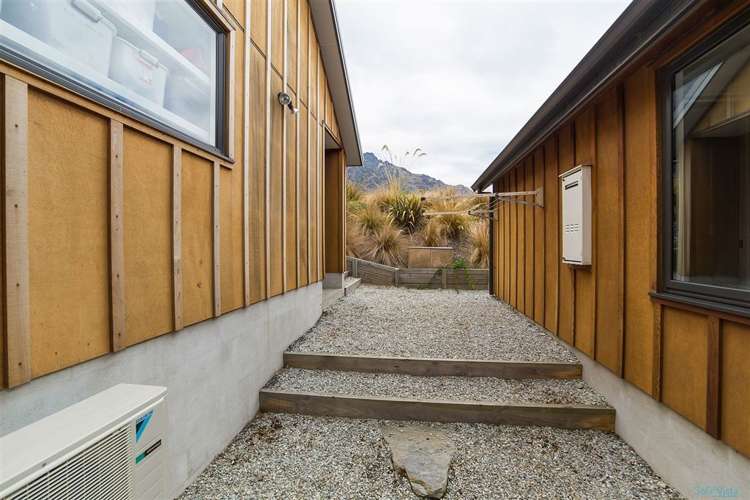 6 Kinross Lane Jacks Point_18