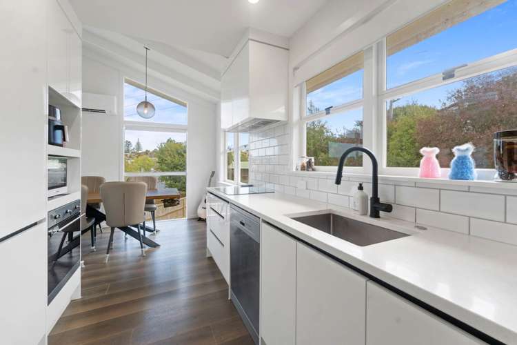 62 Totaravale Drive Totara Vale_7