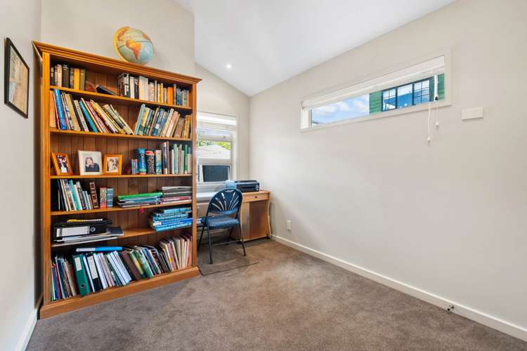 8b Queen Mary Avenue Epsom_19