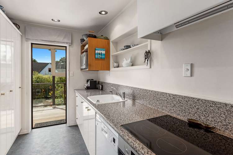 1/4 Elderwood Lane Belmont_10