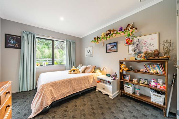 297 Fairview Drive Akatarawa_11