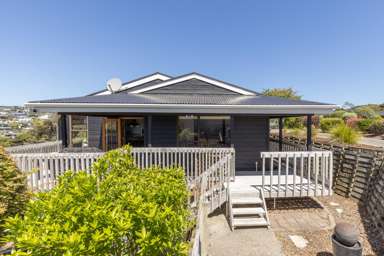 41 James Cook Drive_1