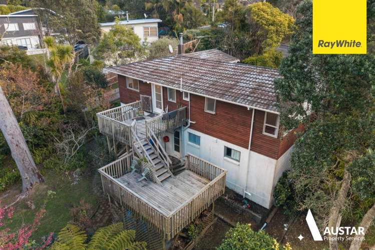 42 Derwent Crescent Titirangi_10