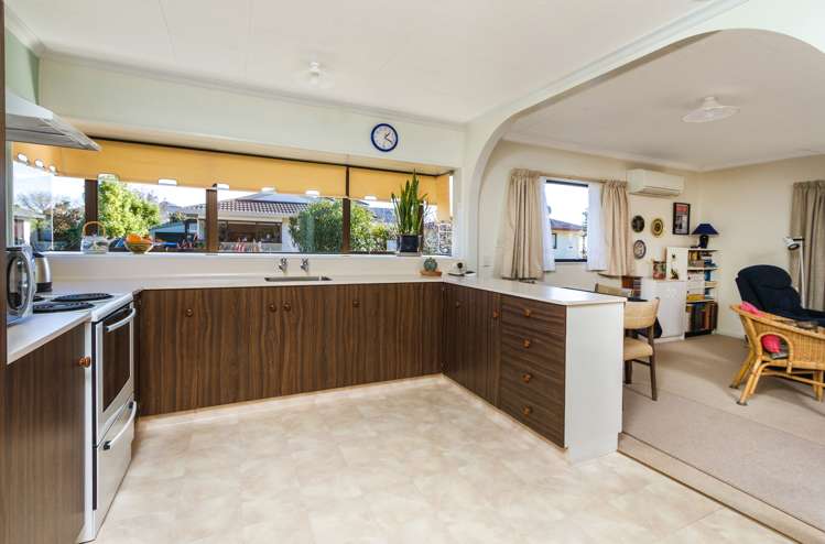 3 Brydon Way The Wood_10