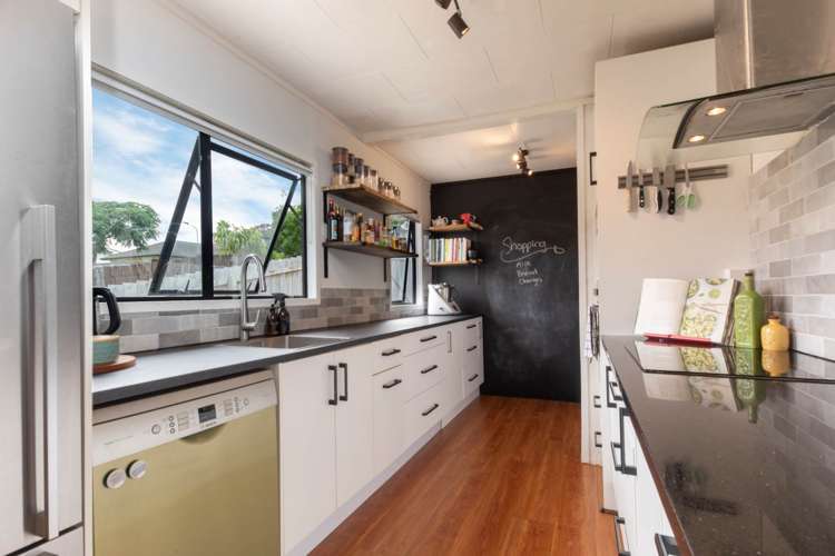 19 Capricorn Place Glen Eden_6