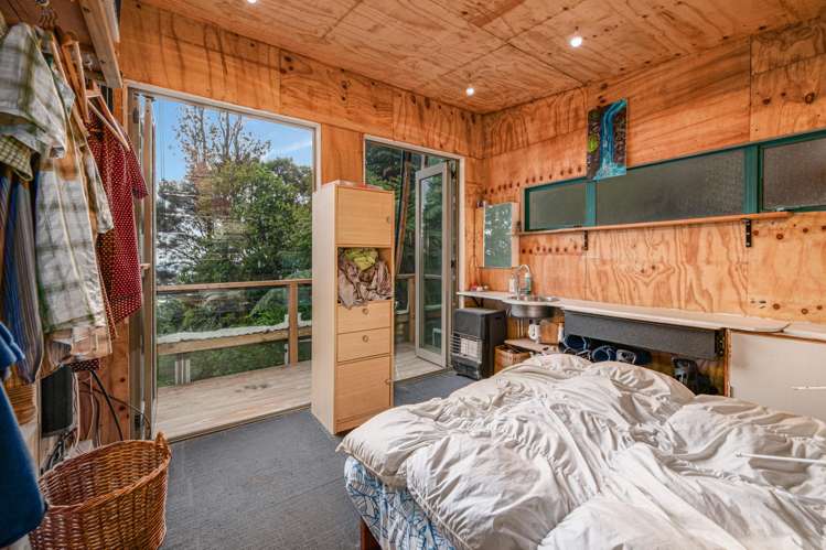 408a Scenic Drive Waiatarua_12