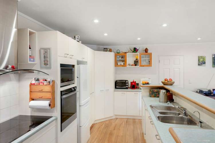 10 Linicro Place Wattle Downs_8