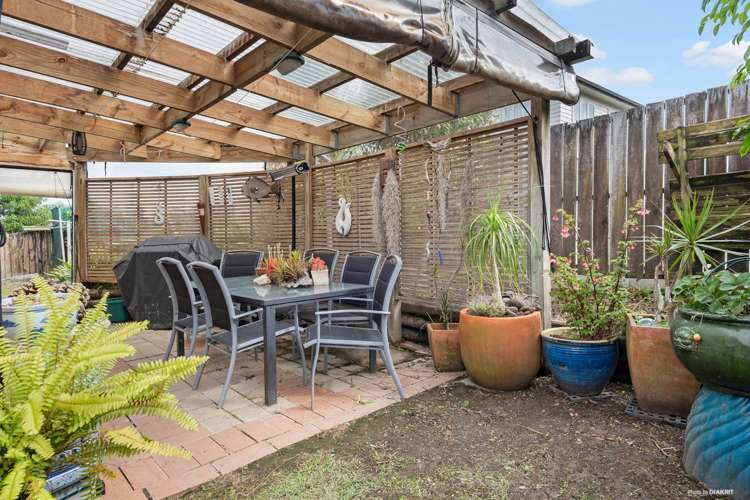 168 Edmonton Road Te Atatu South_10