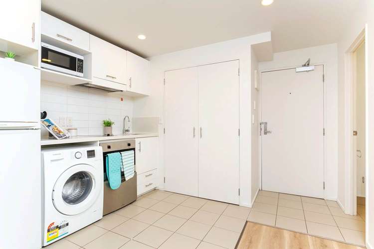 3B/23 Emily Place City Centre_2