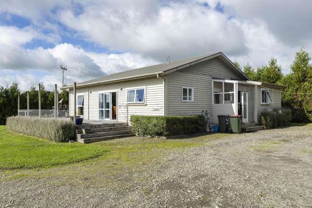 69 Matarikoriko Road Waitara_1