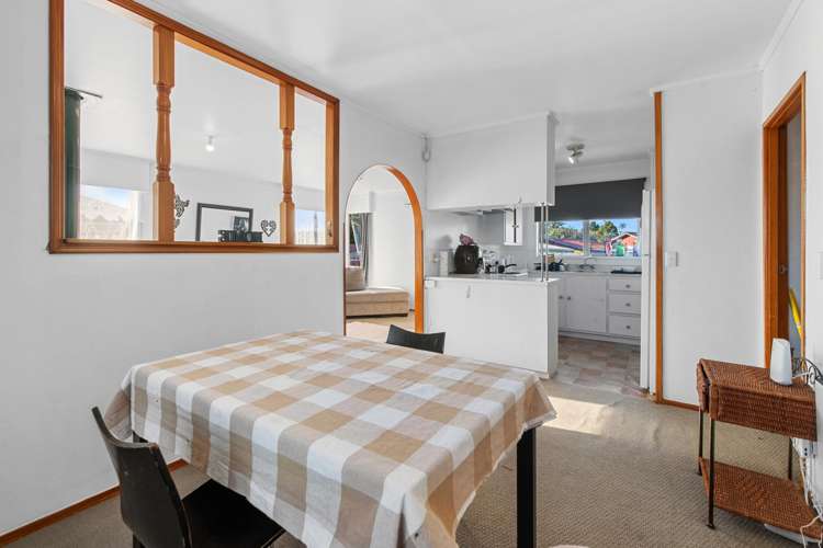 64 Sunlands Drive Manurewa_20