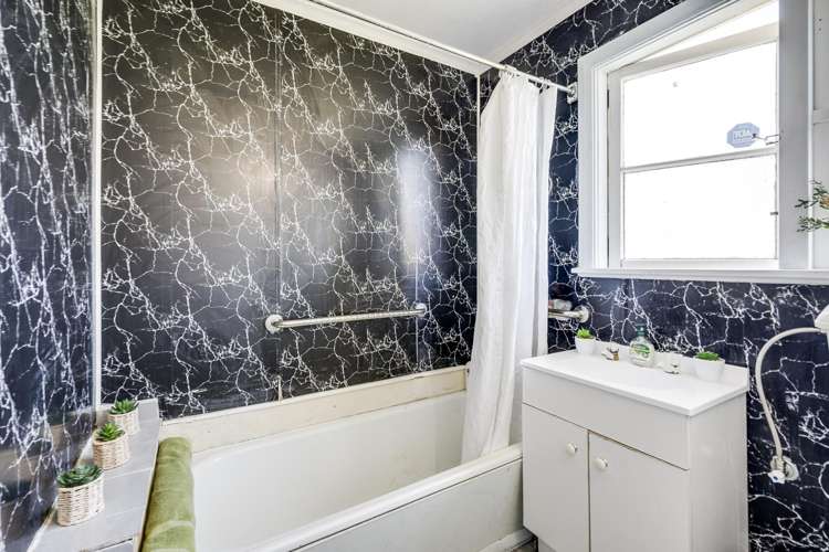 73 Nuffield Avenue Marewa_10