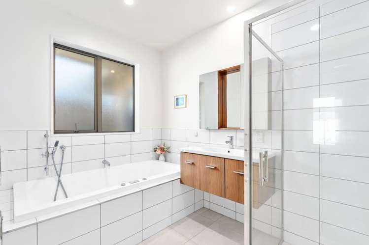 5 Missy Crescent Mount Pisa_11
