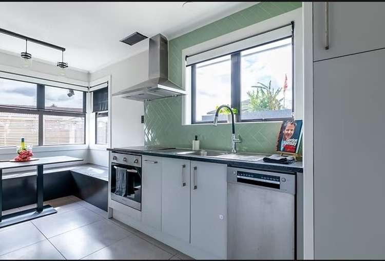  15 Milan Road Papatoetoe_11