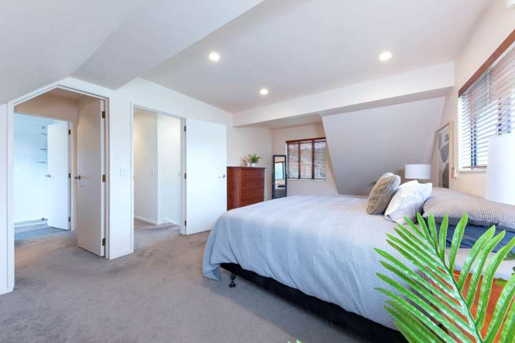 27 De Val Drive Titirangi_10