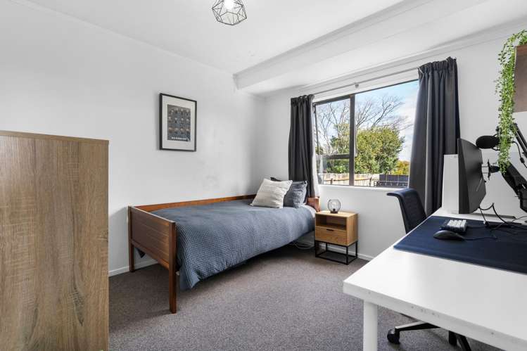 7a Huia Avenue Forest Lake_8