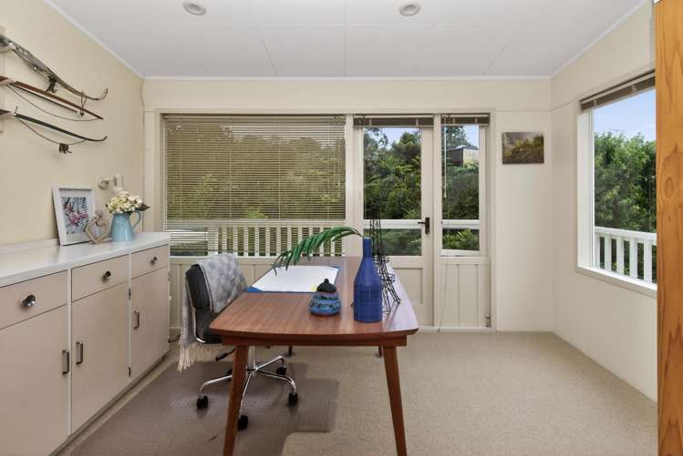 20 Colmar Road Mellons Bay_18