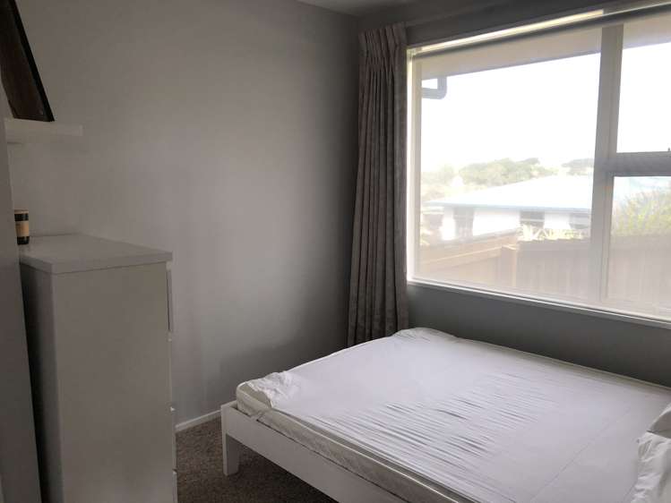 2/518 Marine Parade South New Brighton_5