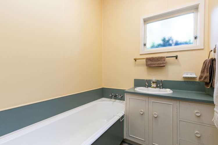 10 Mathieson Avenue Khandallah_22