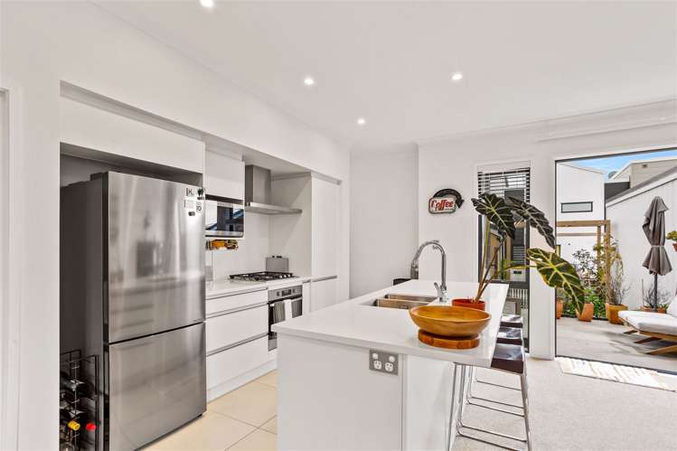 3/25 Sidney Wallingford Way Hobsonville_9