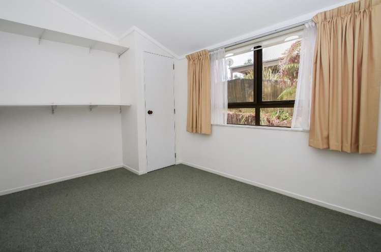 50 Shakespeare Street 11373_14