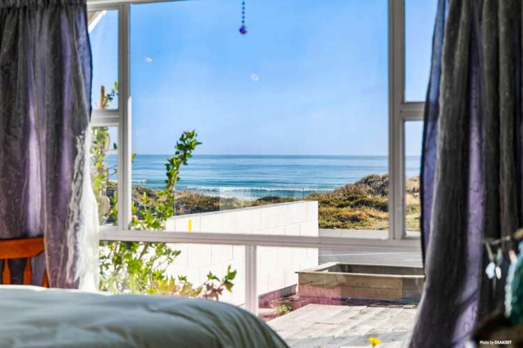 Flat 2/204B Marine Parade Mt Maunganui_6