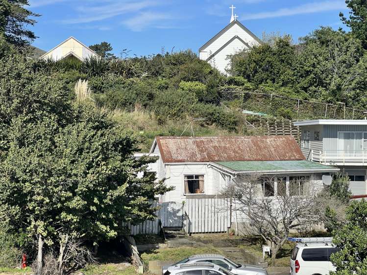 1 Titahi Bay Road Porirua_3