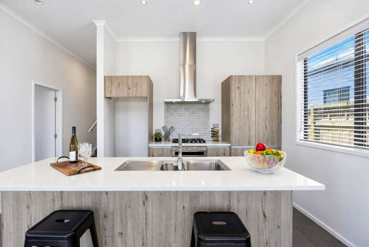 69 Barcliff Terrace Gulf Harbour_13