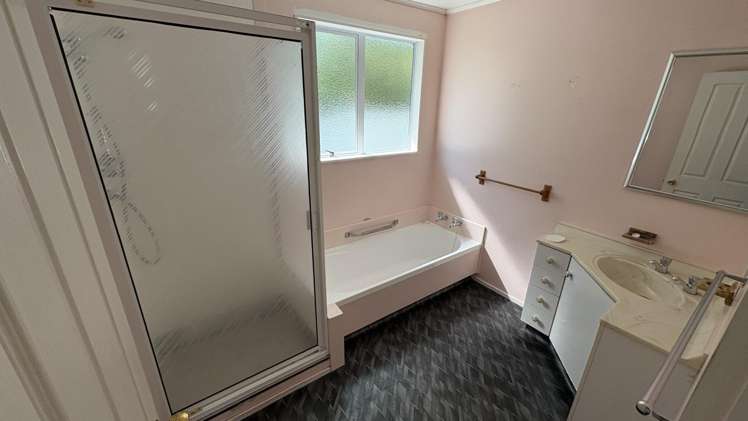 6 Massey Place Masterton_10