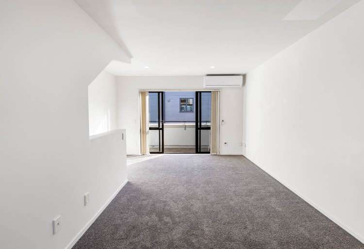9/27 Rossmay Terrace Mt Eden_4