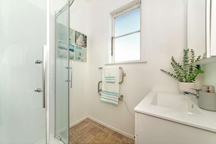 70 Centennial Crescent Te Hapara_5