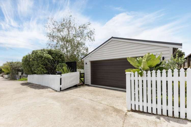 23 Archibald Road Kelston_3