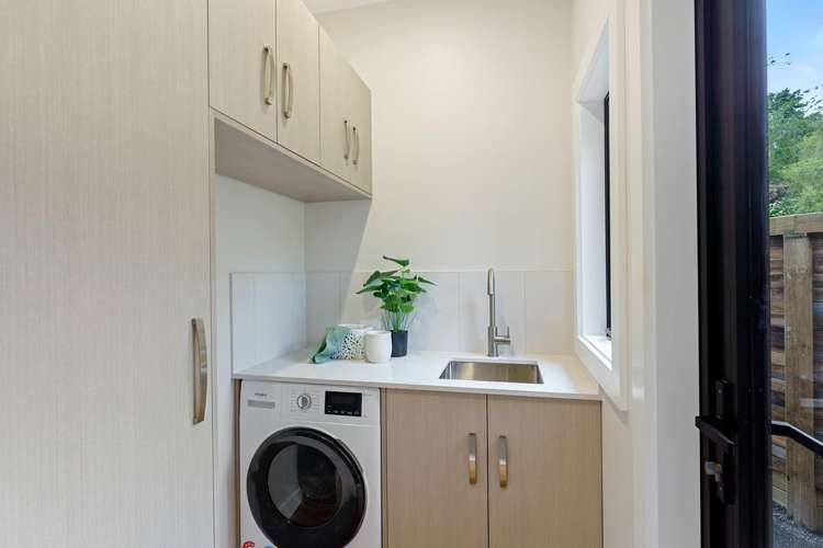 76 Parenga Road Te Horo_20
